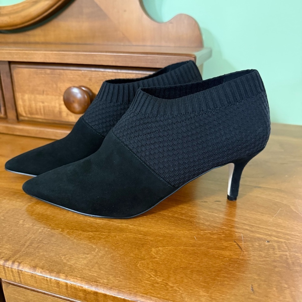Cole Haan Grand OS black suede heel booties black ankle boots size 7 shoe